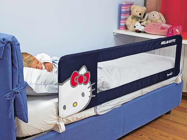 Защитный бортик на детскую кровать